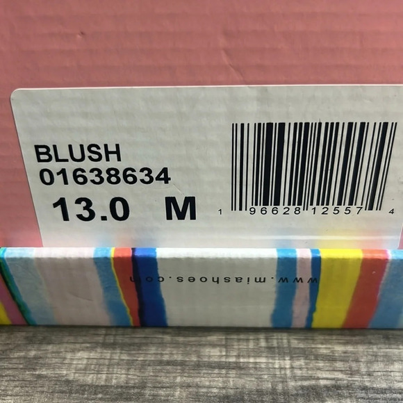 Youth Mia Sandals Blush Size 13 NWT - Picture 6 of 6